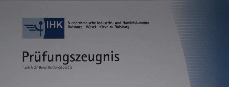 Zeugnisse